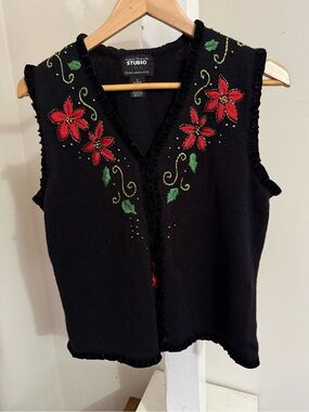 Designer Studio Poinsettia Sweater Vest